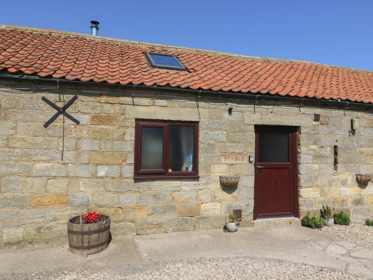 Stable Cottage Staintondale Exterior photo